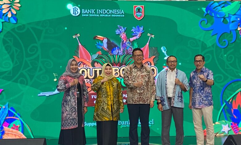 Dukung Pengembangan UMKM Kalsel, Ketua Dekranasda Provinsi Kalsel Hadiri “South Borneo Expo”